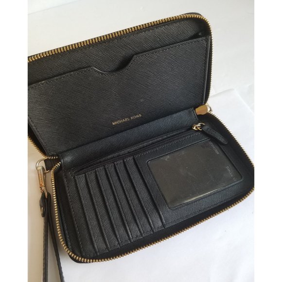 Michael Kors Large Smartphone Wristlet Leather Zip-Around Wallet - Picture 3 of 15